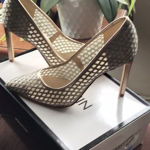 Nine West Tatiana pumps stiletto gold metallic and cream size 7 new